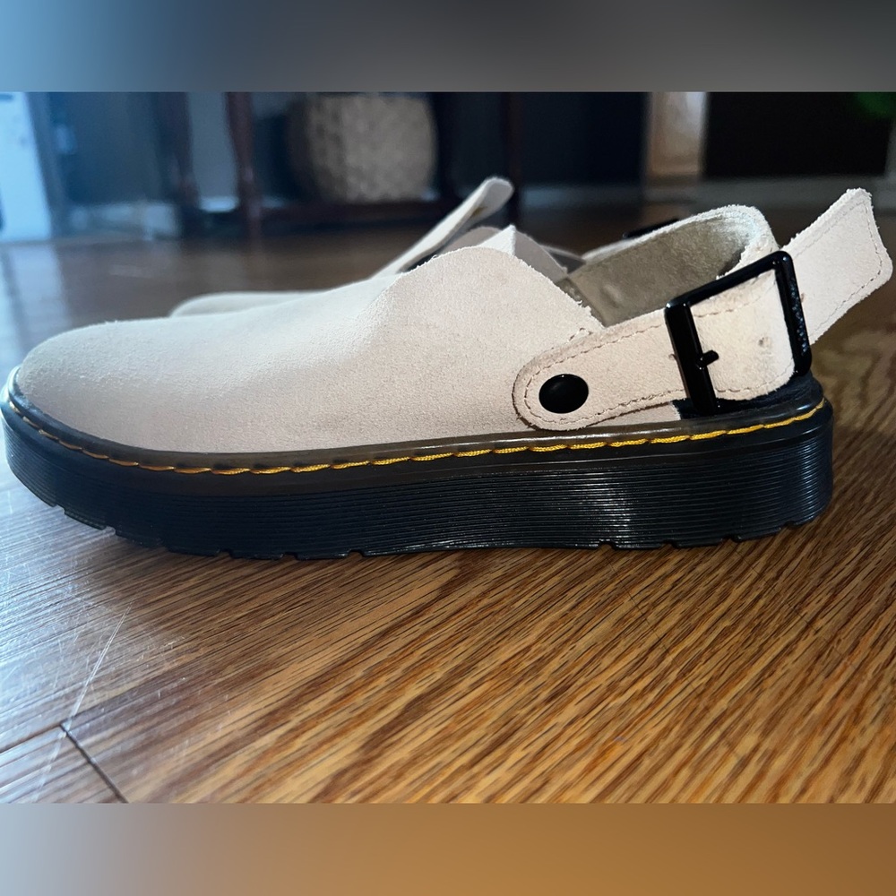 Dr. Martens Women's Jorge II Suede Clogs size 8